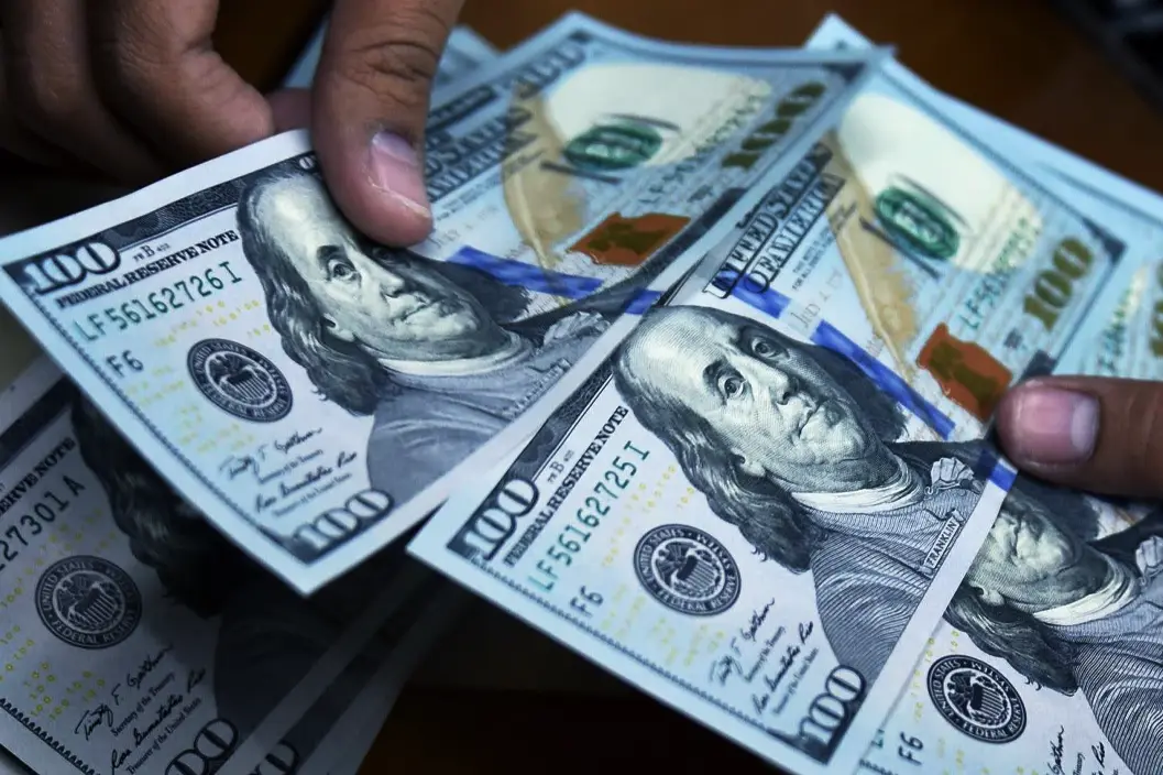 El dólar inicia la semana con leve suba: señales de confianza en la economía argentina