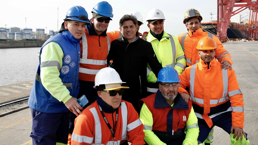 Un muelle, muchas sombras y Kicillof: Dock Sud revive el debate sobre transparencia y competencia